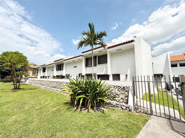 1990 Brickell Ave K, Miami, FL 33129