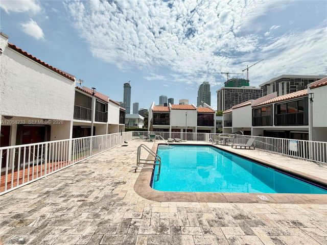 1990 Brickell Ave K, Miami, FL 33129