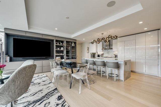 133 Seaport Blvd PH1C, Boston, MA 02210