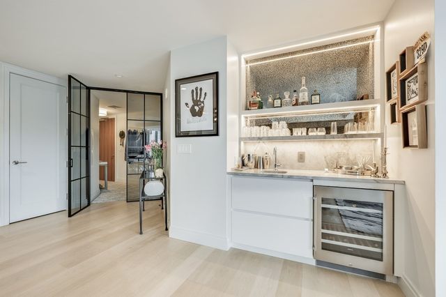 133 Seaport Blvd PH1C, Boston, MA 02210