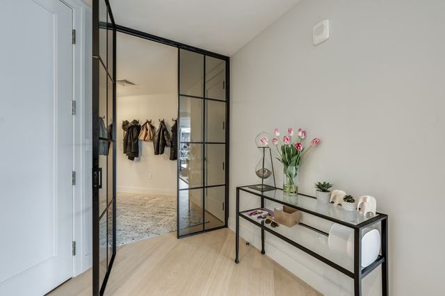 133 Seaport Blvd PH1C, Boston, MA 02210
