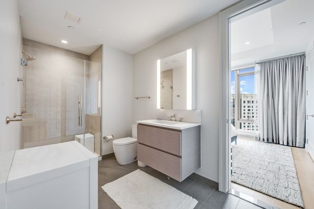 133 Seaport Blvd PH1C, Boston, MA 02210