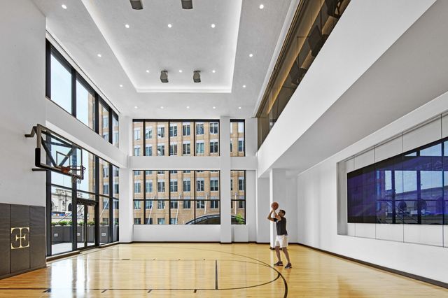 133 Seaport Blvd PH1C, Boston, MA 02210
