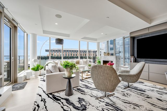 133 Seaport Blvd PH1C, Boston, MA 02210