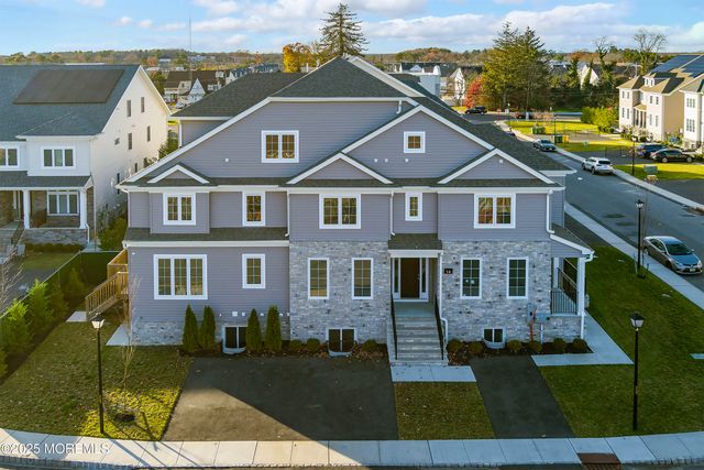 14 Blue River Way, Lakewood, NJ 08701