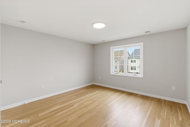 14 Blue River Way, Lakewood, NJ 08701