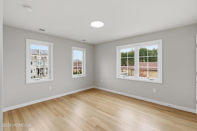 14 Blue River Way, Lakewood, NJ 08701