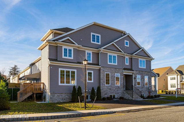 14 Blue River Way, Lakewood, NJ 08701