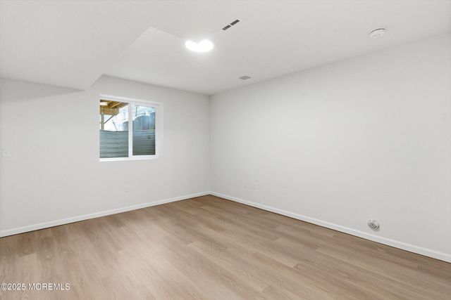 14 Blue River Way, Lakewood, NJ 08701