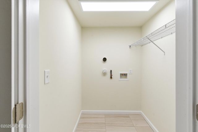 14 Blue River Way, Lakewood, NJ 08701