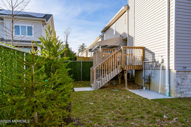 14 Blue River Way, Lakewood, NJ 08701