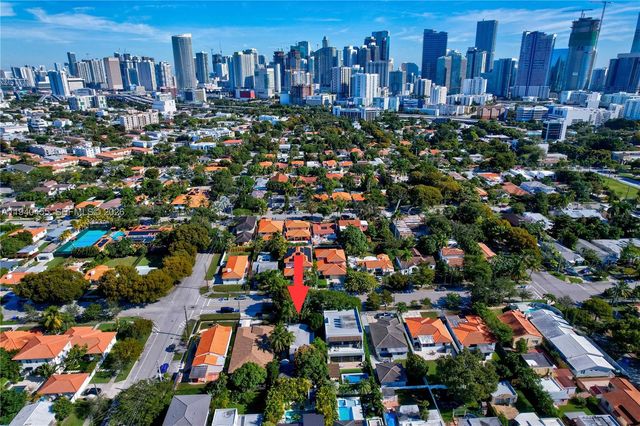 452 SW 21st Road, Miami, FL 33129