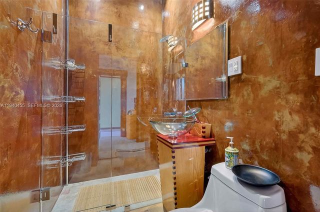 452 SW 21st Road, Miami, FL 33129