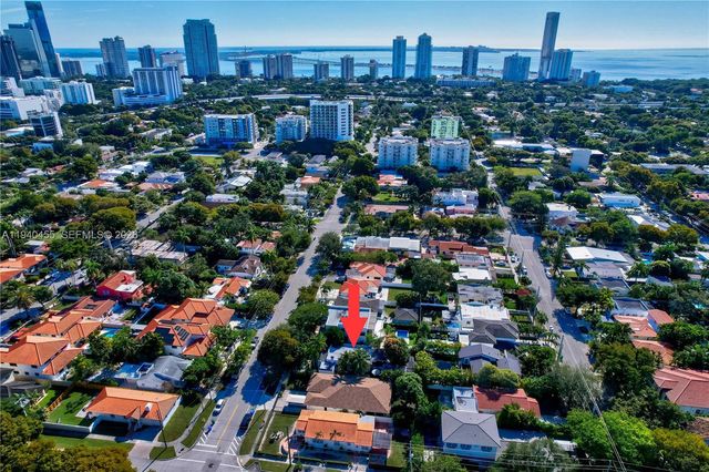 452 SW 21st Road, Miami, FL 33129