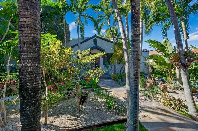 452 SW 21st Road, Miami, FL 33129