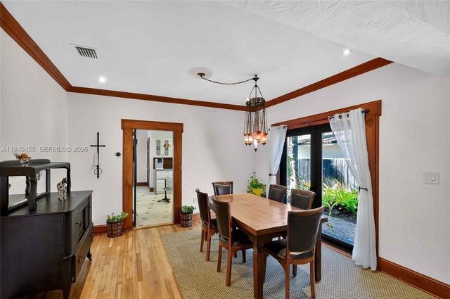 452 SW 21st Road, Miami, FL 33129