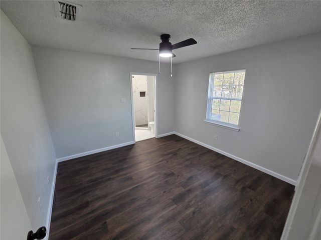 3005 Farrell Lane, Fort Worth, TX 76119