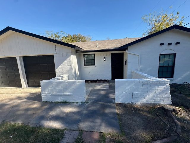 3005 Farrell Lane, Fort Worth, TX 76119