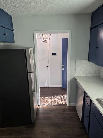 3005 Farrell Lane, Fort Worth, TX 76119