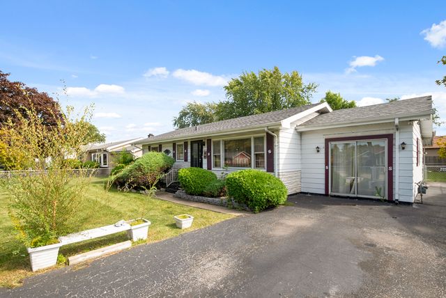 7837 W 82nd Place, Bridgeview, IL 60455