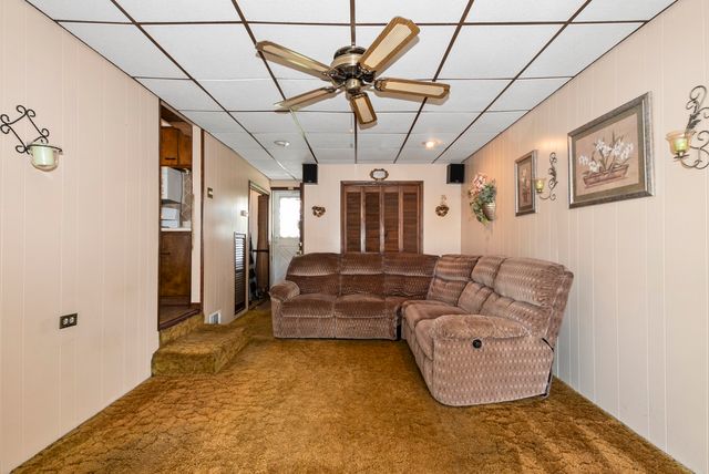 7837 W 82nd Place, Bridgeview, IL 60455