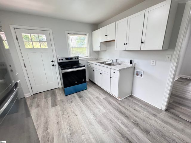 48 Bagwell Circle, Greenville, SC 29605
