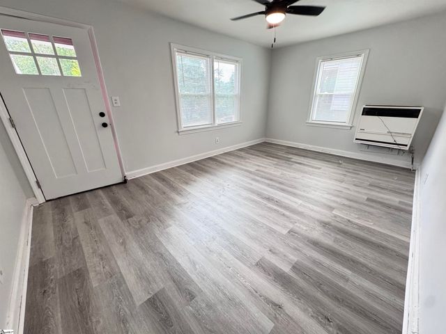 48 Bagwell Circle, Greenville, SC 29605