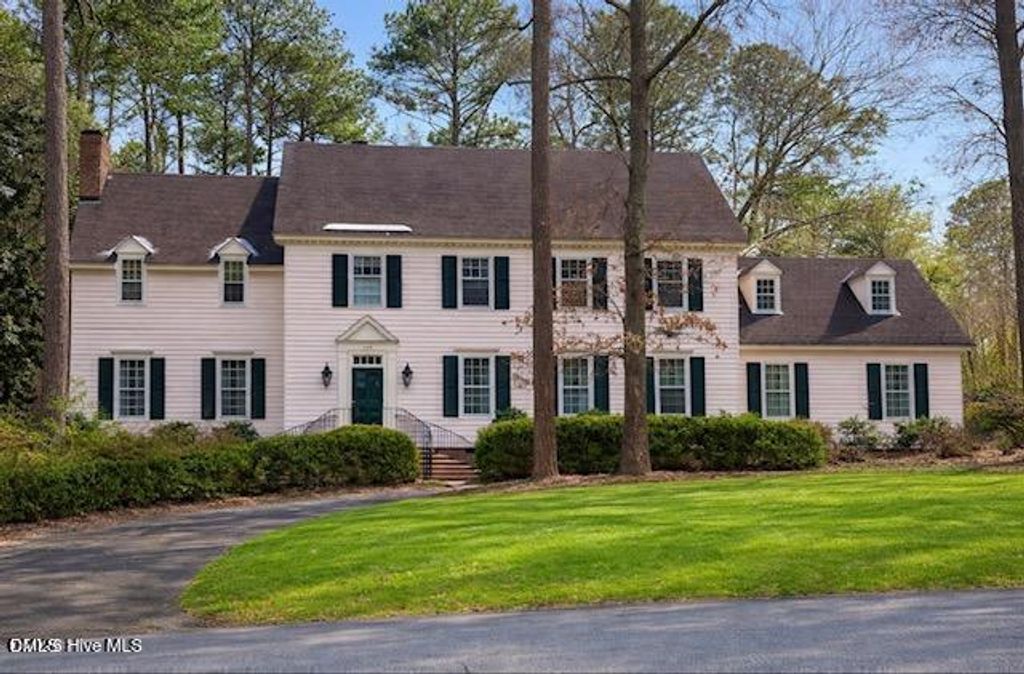 108 Candle Court, Rocky Mount, NC 27804