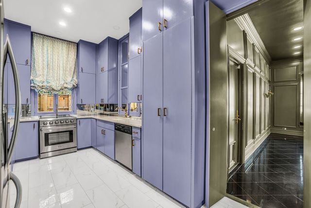 3802 S Versailles Avenue, Dallas, TX 75209