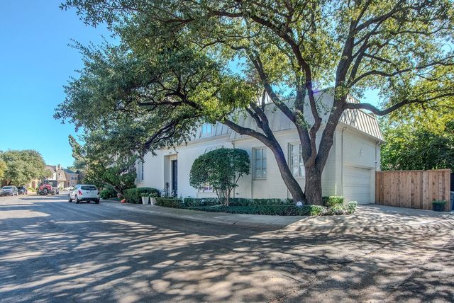 3802 S Versailles Avenue, Dallas, TX 75209