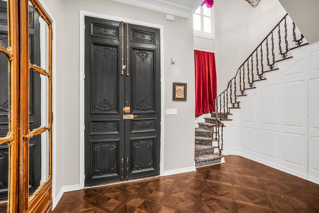 3802 S Versailles Avenue, Dallas, TX 75209