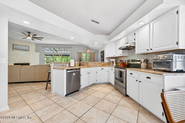 3534 MILLCREST Drive, Jacksonville, FL 32277