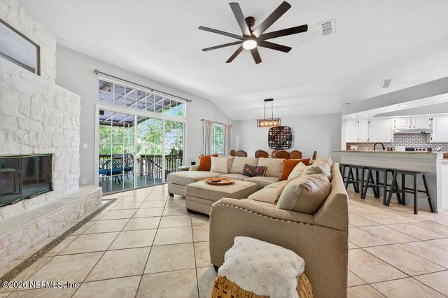 3534 MILLCREST Drive, Jacksonville, FL 32277