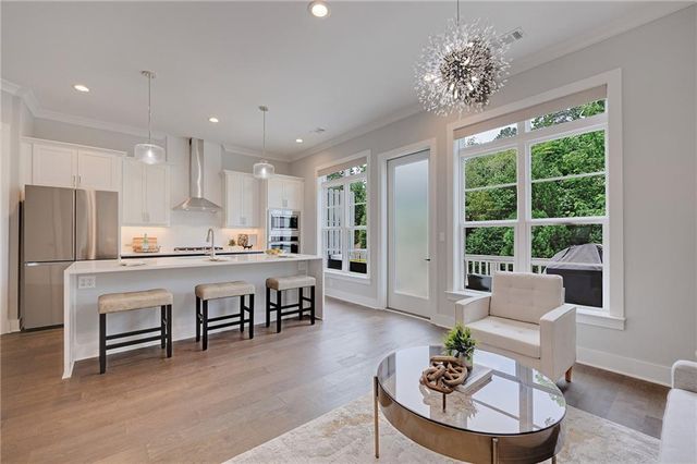 2075 Parkside Lane 8, Roswell, GA 30076