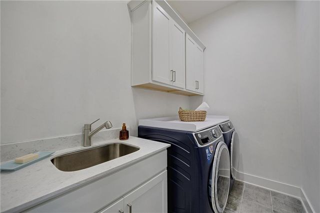 2075 Parkside Lane 8, Roswell, GA 30076