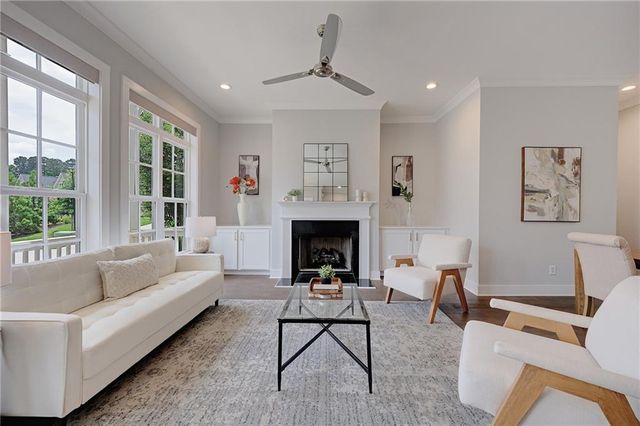 2075 Parkside Lane 8, Roswell, GA 30076