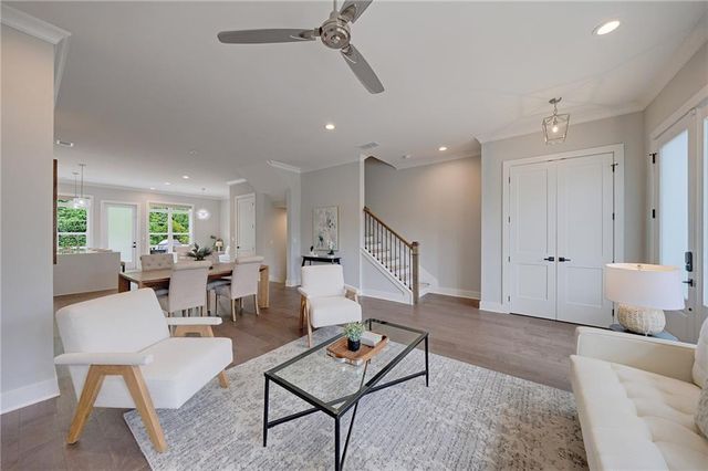 2075 Parkside Lane 8, Roswell, GA 30076