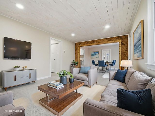 210 N Britain Avenue, Mountain Grove, MO 65711