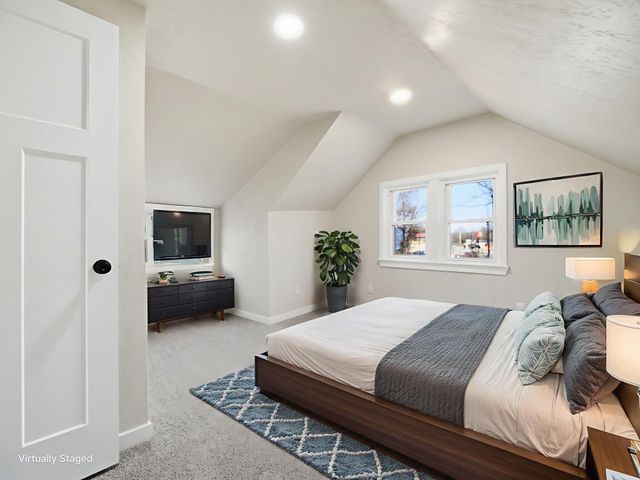 210 N Britain Avenue, Mountain Grove, MO 65711