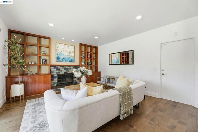 5494 Sharon Ln, San Jose, CA 95124