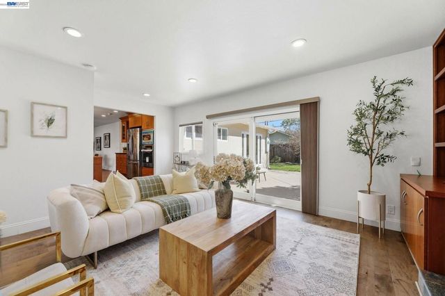 5494 Sharon Ln, San Jose, CA 95124