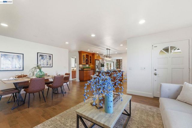 5494 Sharon Ln, San Jose, CA 95124