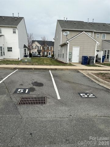 4914 Sunburst Lane, Charlotte, NC 28213