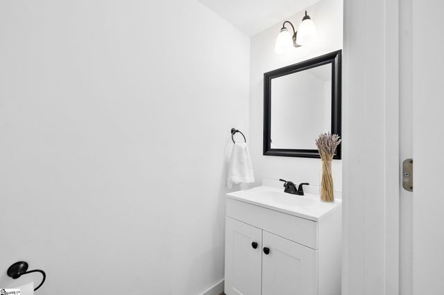 433 Burns Road, Spartanburg, SC 29307