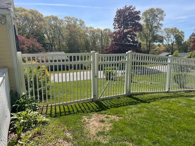 10 Juniper, Ipswich, MA 01938