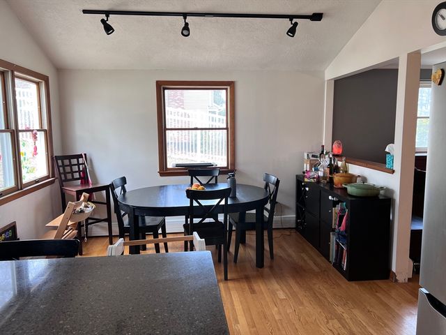 10 Juniper, Ipswich, MA 01938