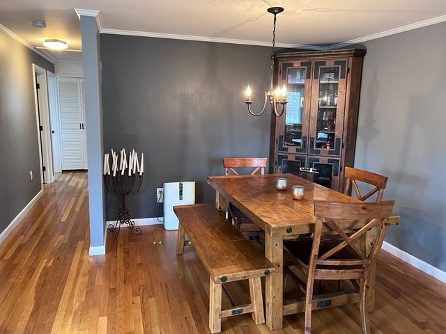 10 Juniper, Ipswich, MA 01938