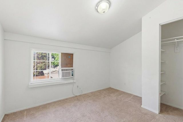 2921 E 17th Ave, Spokane, WA 99223