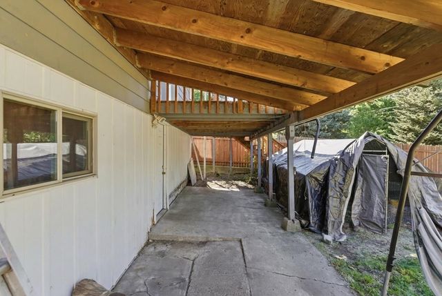 2921 E 17th Ave, Spokane, WA 99223