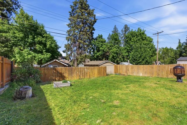 2921 E 17th Ave, Spokane, WA 99223